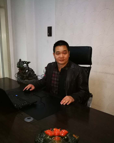 何纯.png