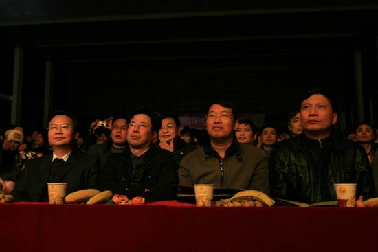 说明: 晚会嘉宾
